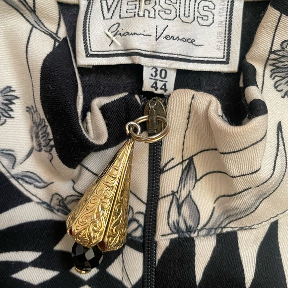 Vintage Versace Versus zip-front mod print dress - Picture 8 of 14